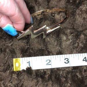 3/$25 NWOT Gold Lightening Bolt Bangle